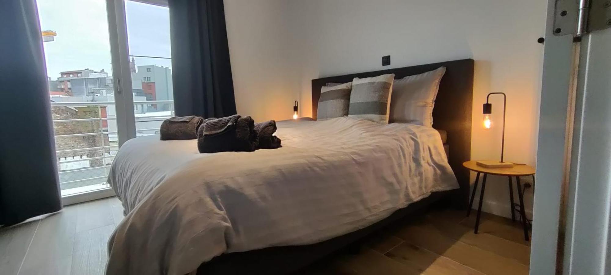 Luxueus, Ruim Appartement Op 350M Van Het Strand Oostende Exterior foto